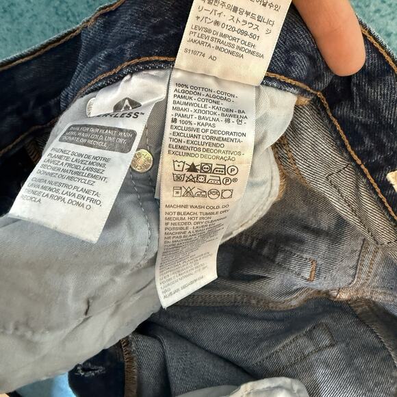 Women's Levi's 501 Premium Button Fly Jeans Distressed 28X32 Blue Fits 30x30.5 - Picture 15 of 16